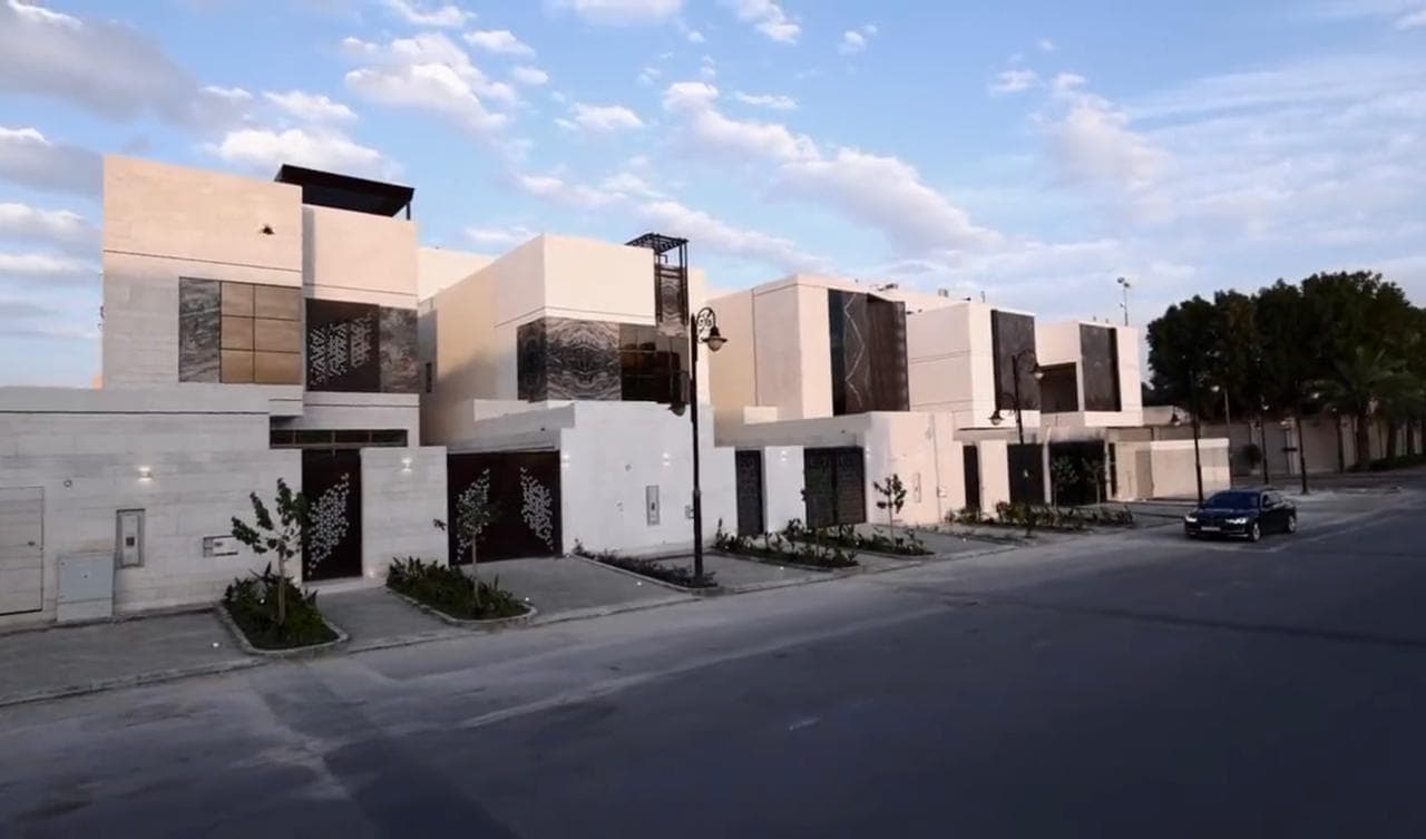فلل النخيل — حي النخيل، الرياض